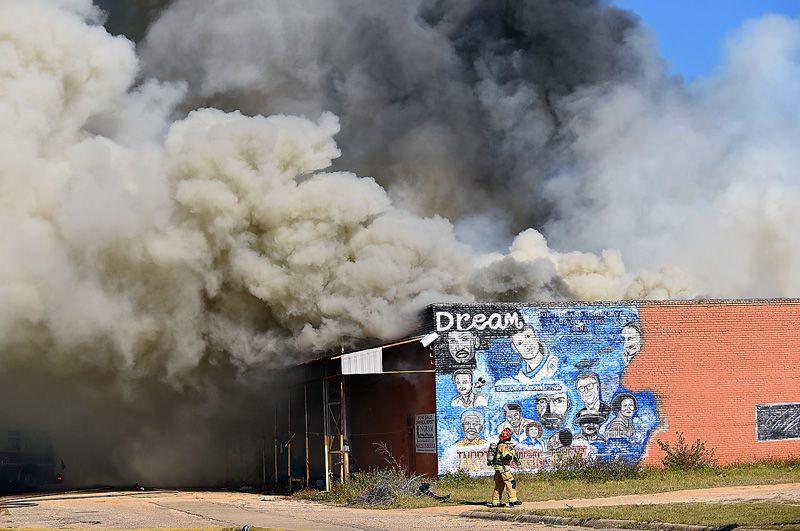 Fire destroys Meadow Gold building